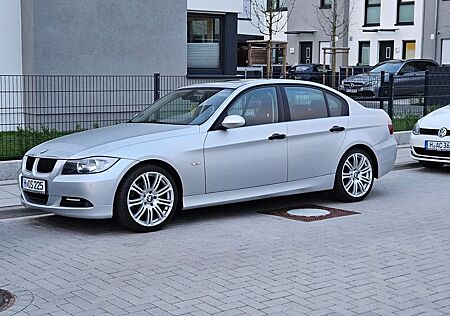 BMW 318i -
