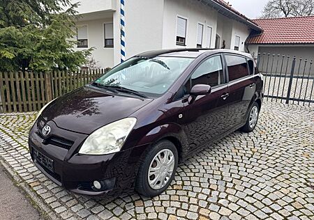 Toyota Corolla Verso 1.8-l-VVT-i Executive Automatik