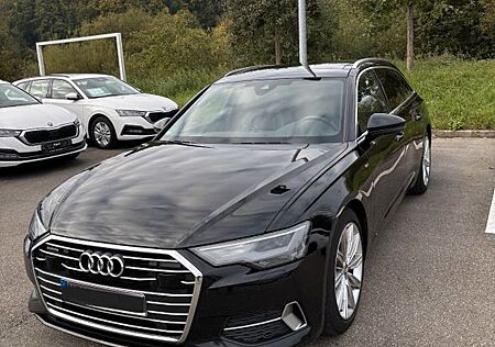Audi A6 40 TDI quattro S tronic S line Avant S line