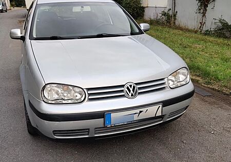 VW ID.4 Volkswagen Golf 4