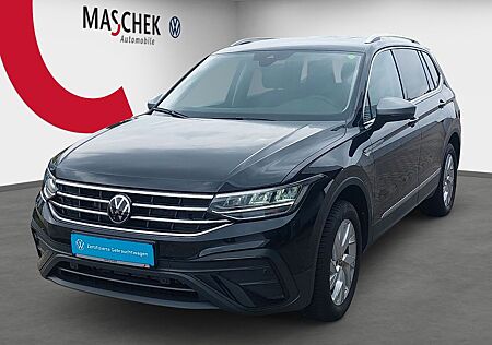 VW Tiguan Allspace Volkswagen Life 2.0 TDI AHK Navi 7-Sitze Si