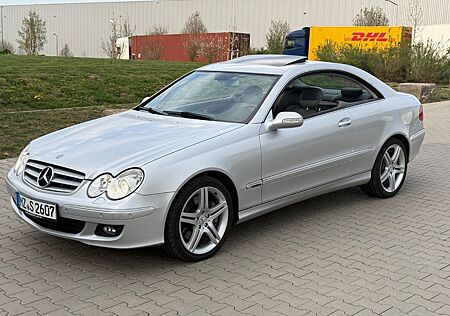 Mercedes-Benz CLK 350 V6 272PS, Automatik, Schiebedach,CarPlay