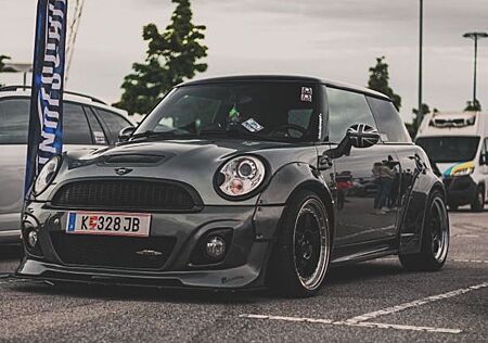 Mini John Cooper Works Coupé liberty walk
