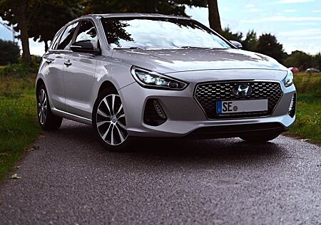 Hyundai i30 gebraucht kaufen Hyundai i30 1.6 CRDi 81kW