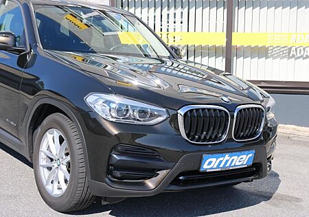 BMW X3 xDrive 20 d 1.Hand*AHK*Navi*