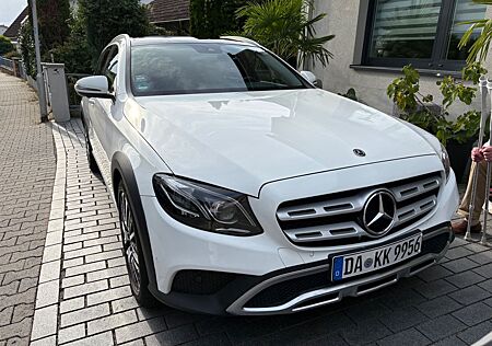 Mercedes-Benz E 220 d 4MATIC T All-Terrain Autom. All-Terrain