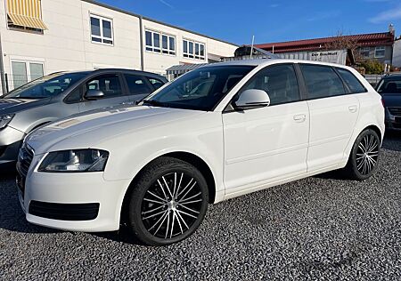 Audi A3 Sportback 1.8 TFSI Attraction. Kette Neu