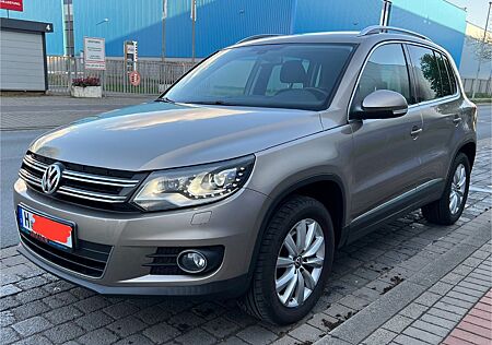VW Tiguan Volkswagen 1.4 TSI BlueMotion Tech Sport & Style...
