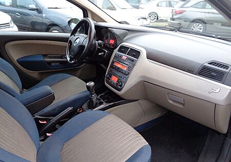 Fiat Grande Punto Emotion !!1.HAND!! Standheizung !!