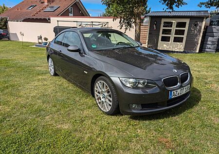 BMW 320i Coupé -