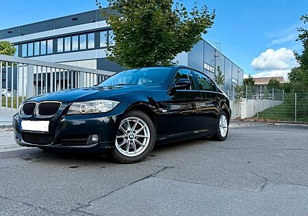 BMW 320d , Xenon, SHD, SHZ, PDC, Tüv 9.2027
