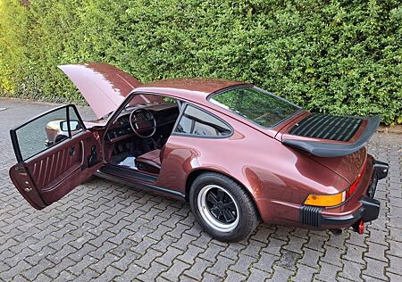 Porsche 911 Urmodell 911 Carrera 3,2 1.Hd. Deutsch Scheckh. TÜV/H neu