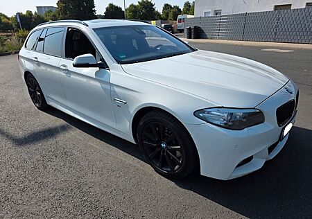BMW 530d xDrive Touring HeadUp Xenon M-Paket Voll