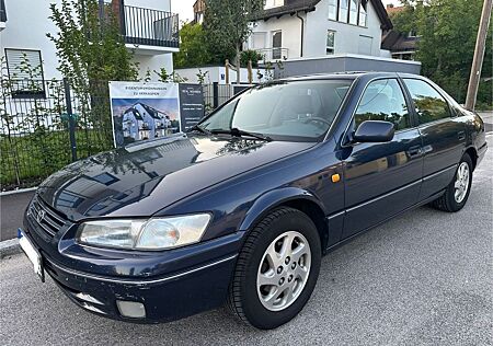 Toyota Camry 3.0 V6 Automatik Klima Anhängerkupplung