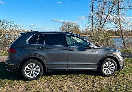 VW Tiguan Volkswagen 2.0 TDI SCR 176kW DSG 4MOTION Highlin...