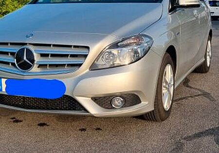 Mercedes-Benz B 180 CDI BlueEFFICIENCY Edition 1 Edition 1