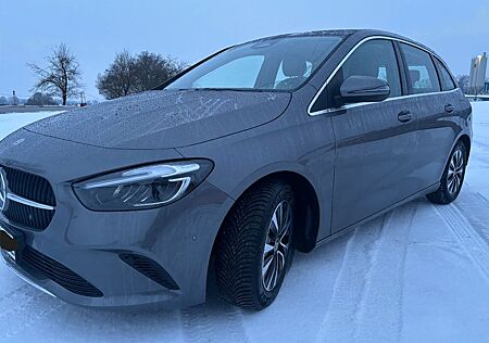 Mercedes-Benz B 180 Progressive Hybrid (Benzin/Elektro)