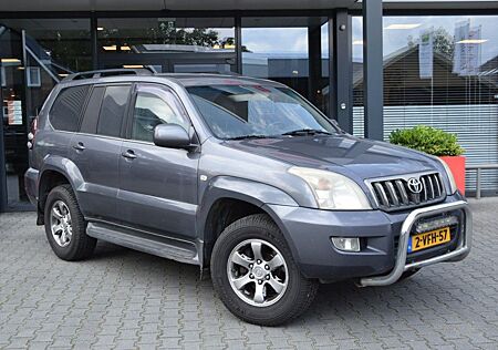 Toyota Land Cruiser 3.0 D-4D 5DRS SX A/T VAN