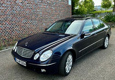 Mercedes-Benz E 500 Elegance - Ein Traum in Tansanitblau