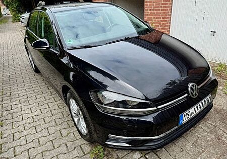 VW Golf Volkswagen 7 1.4 TSI mit Anhängerkupplung, Schiebedach