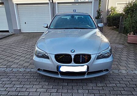 BMW 520i - Limousine