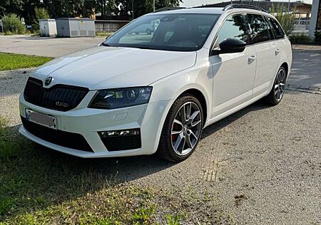 Skoda Octavia 2.0 TDI DSG RS Combi RS
