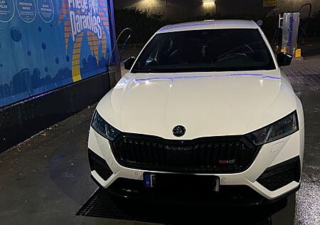 Skoda Octavia 1.4 TSI iV DSG RS RS