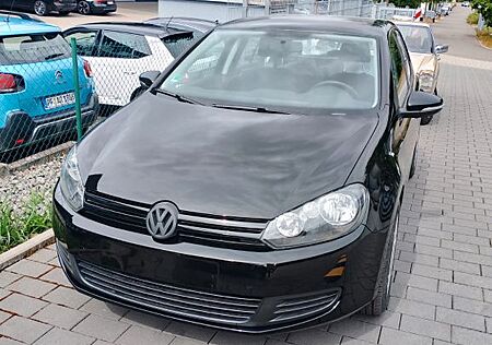 VW Golf Volkswagen 1.4 Trendline 4türe Scheckheft top