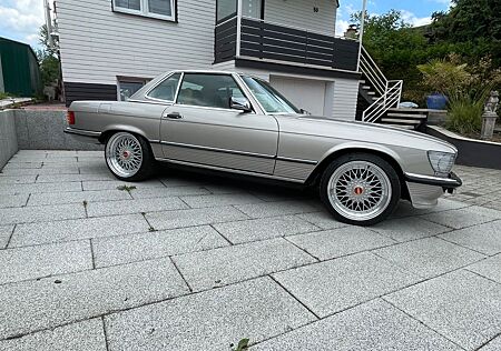 Mercedes-Benz SL 560