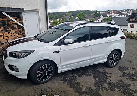 Ford Kuga 2,0 TDCi 4x2 110kW ST-Line ST-Line