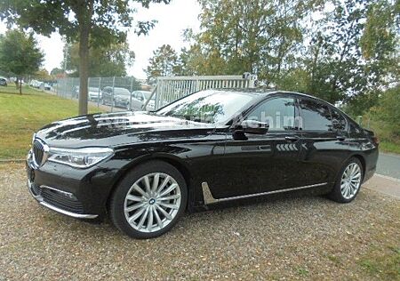 BMW 750 d xDrive -LEDER+NAVI+KAMERA+LED+SD+SHZ+SH-