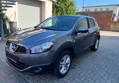 Nissan Qashqai Acenta 2.0/NAVI/4x4/Kamera