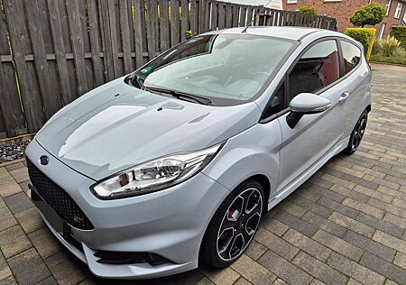 Ford Fiesta ST200 1,6 EcoBoost