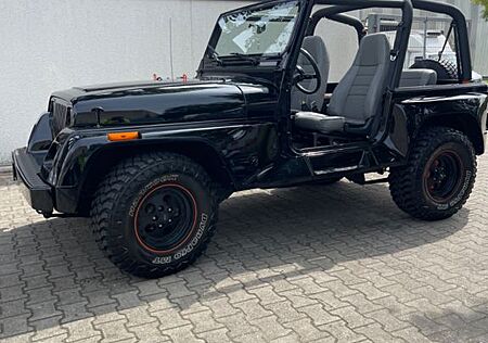 Jeep Wrangler /Renegade/Rarität/TÜV NEU/Top Zustand