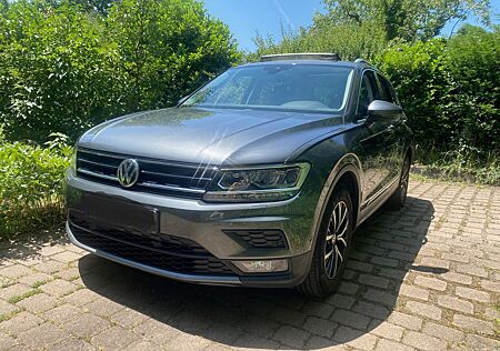 VW Tiguan Volkswagen 2.0 TDI SCR Comfortline