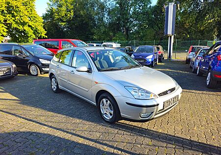 Ford Focus 1.6 Ghia Autom. Rentner*14"Alu*Sitzheizung