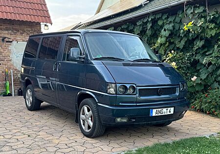 VW T4 Caravelle Volkswagen 2,5 -Ideal für Reisen & Camping