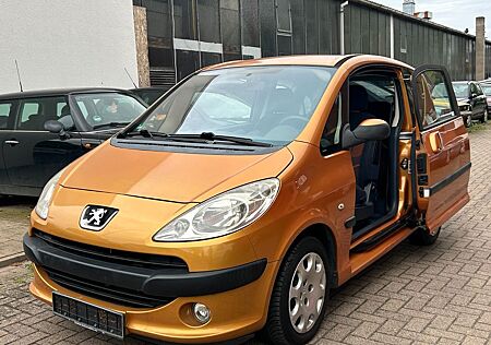 Peugeot 1007 1.4 Premium 2 El. Schiebetüren Klima TÜV