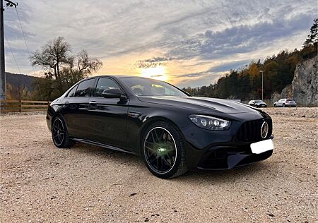 Mercedes-Benz E 63 AMG 850 PS