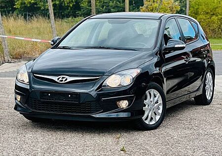 Hyundai i30 /Klima/Sitzheizung/TÜV