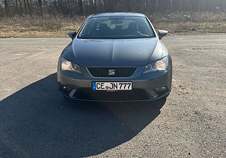 Seat Leon 1.4 TSI 90kW Neuer TÜV bis 07 2027 Top Zu