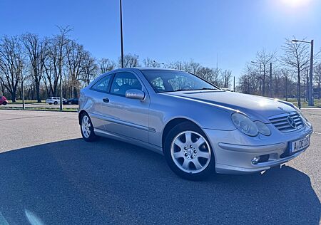 Mercedes-Benz CLC 200