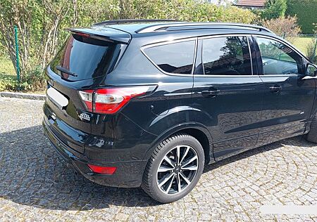 Ford Kuga 2,0 TDCi 4x4 132kW ST-Line PowerShift S...