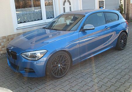 BMW M135 i xDrive !!! FESTPREIS !!!