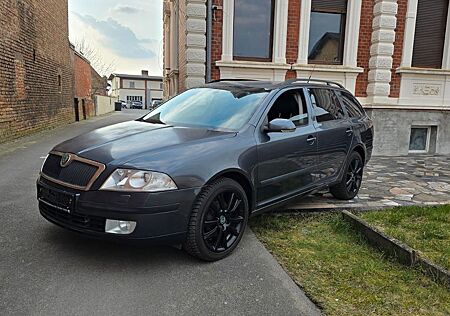 Skoda Octavia 1.8 Turbo Elegance Xenon Leder PDC Navi