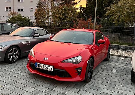 Toyota GT86 Facelift, sehr selten, Farbe pure red