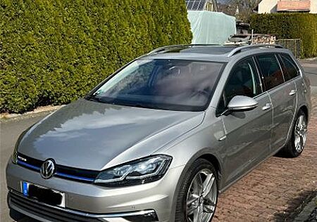 VW Golf Volkswagen 1.5 TGI BlueM. DSG Highline Variant