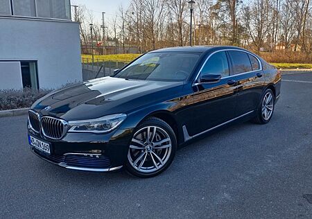 BMW 730d XDrive EXTRA LONG PRIVATAUTO TOP GEPFLEGTES