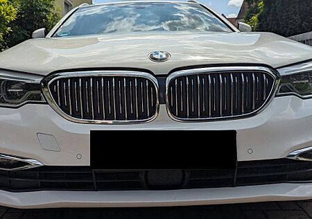 BMW 540d xDrive Touring A - Luxury Line