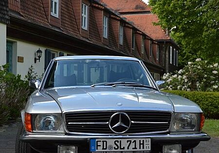 Mercedes-Benz SLC 280 mit Schaltgetriebe